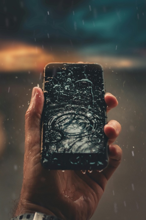 iPhone nat door water iPhone met waterschade