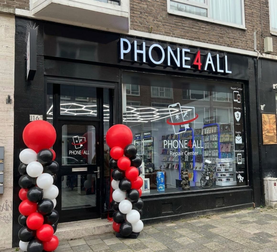 Phone4All winkel aan de Jonker Fransstraat in Rotterdam Noord